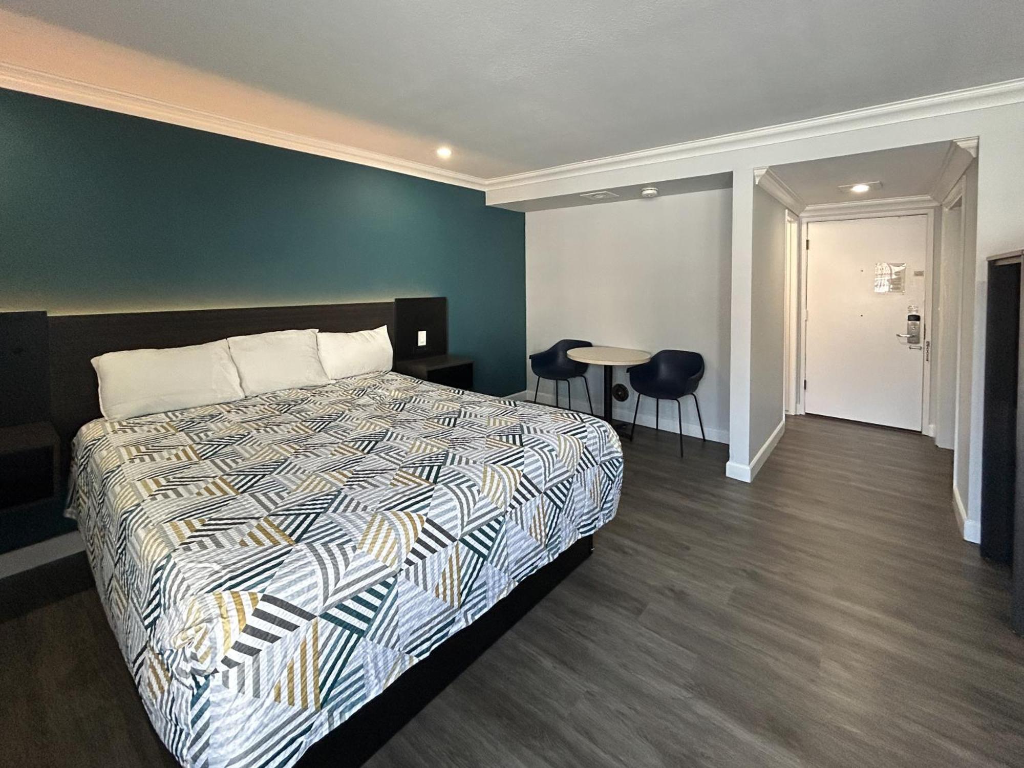 Motel 6 Buena Park, Ca Anaheim Near Maingate Knotts المظهر الخارجي الصورة
